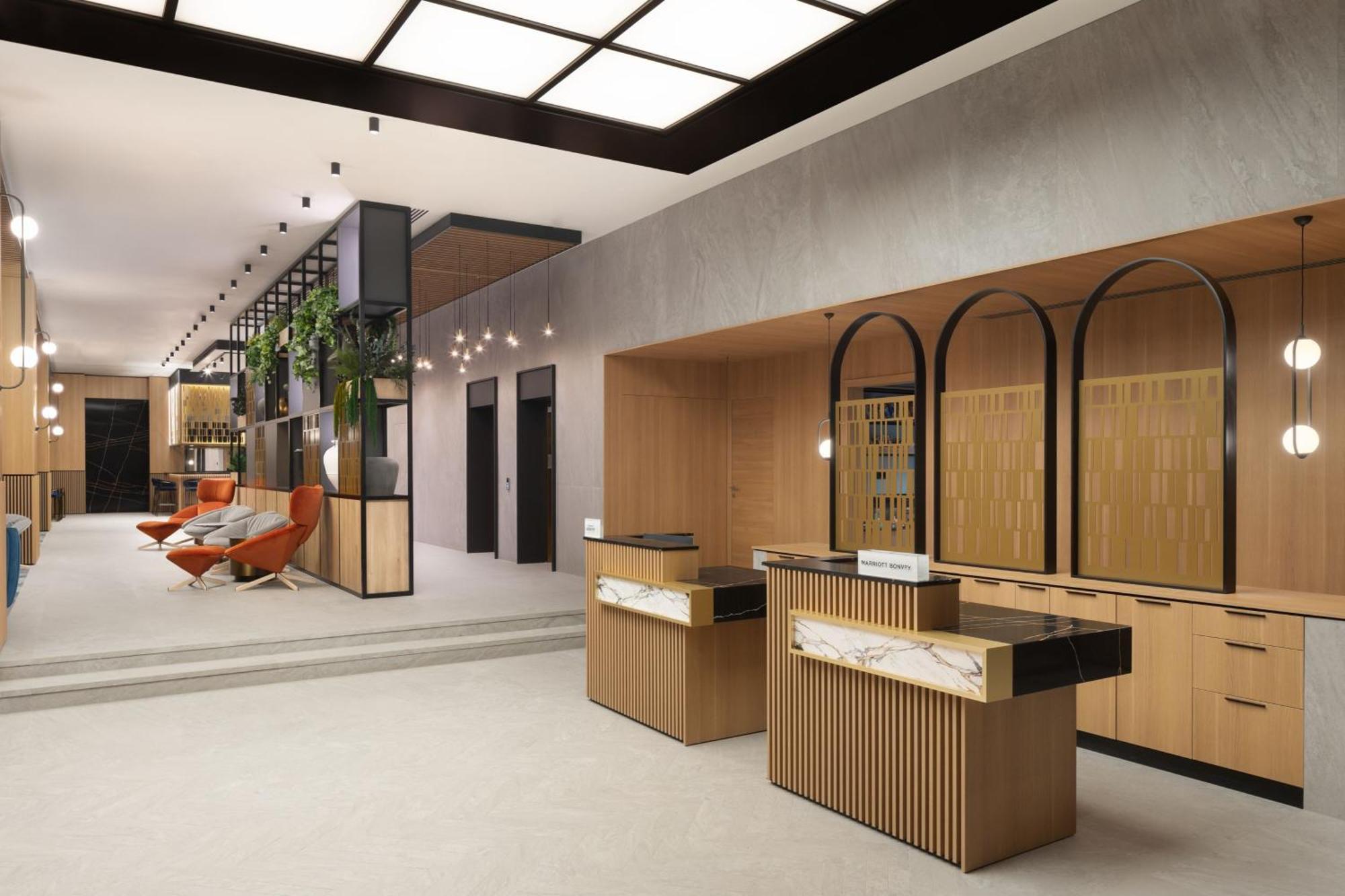 Courtyard By Marriott Cluj - Napoca Downtown Hotel Exterior foto